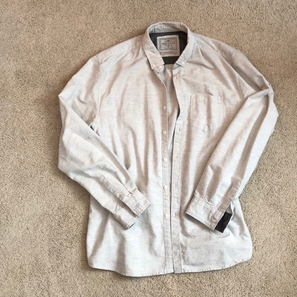 Ultra light grey shirt - Picture 1 of 2